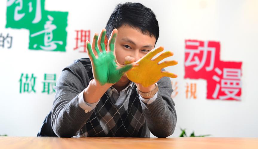 文化传媒创始人;新锐影视出品人,策划人,制作人;职业
